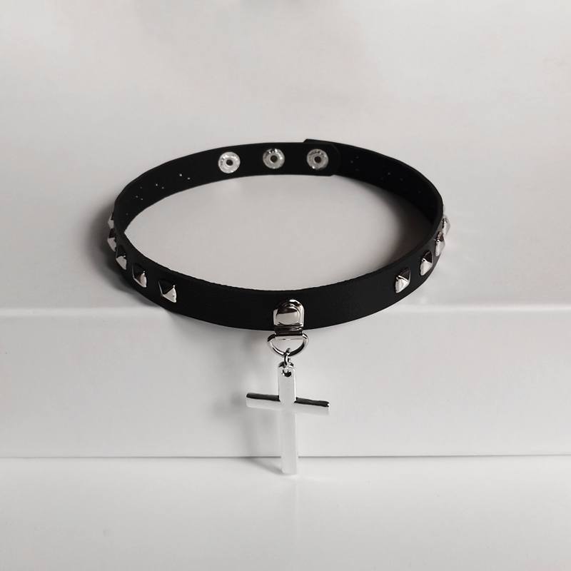 Punk Cross Collar S258