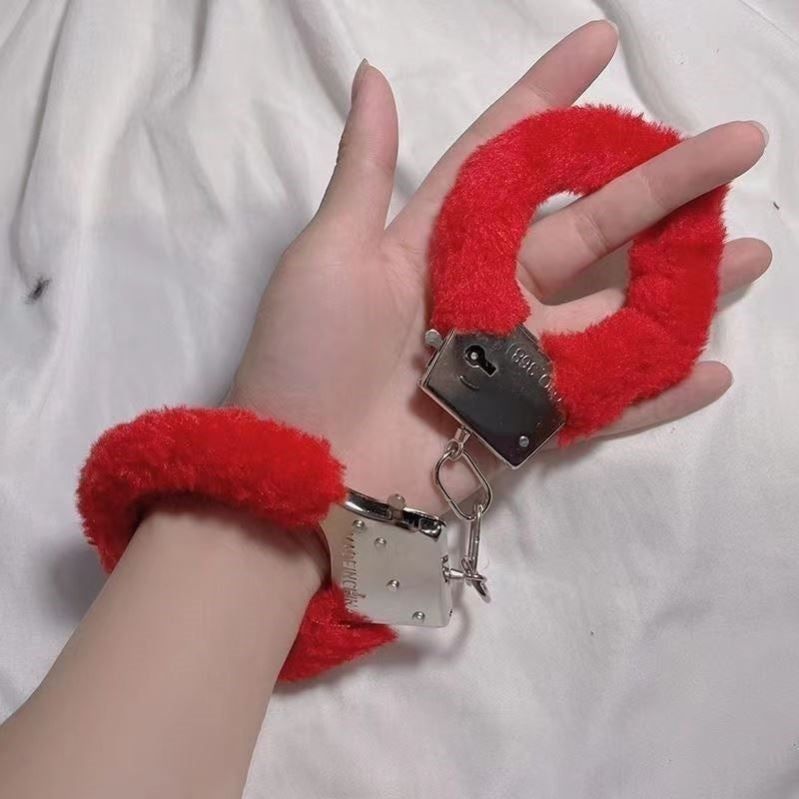 Plush handcuffs S145