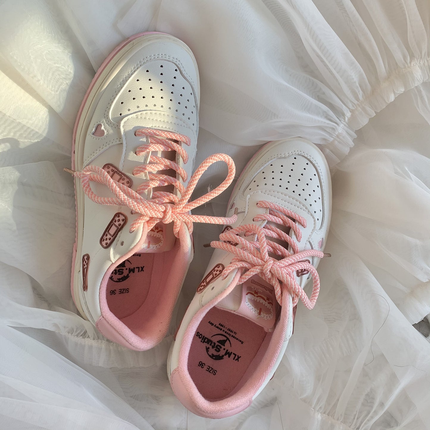 Love band-aid pink sports sneakers SS2503