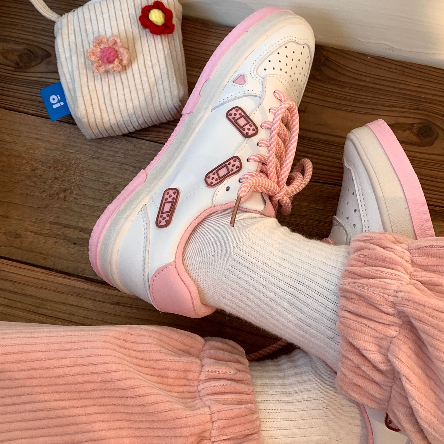 Love band-aid pink sports sneakers SS2503