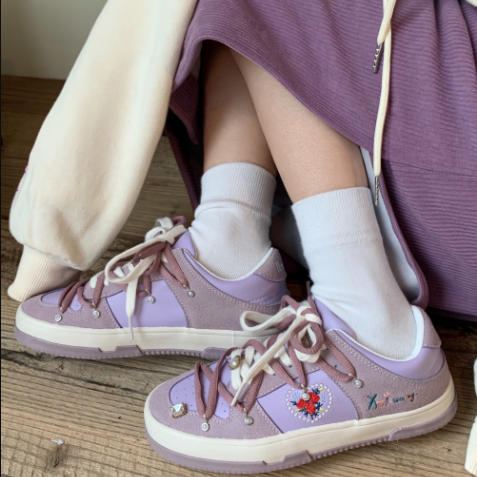 Pearl embroidered sneakers SS2554